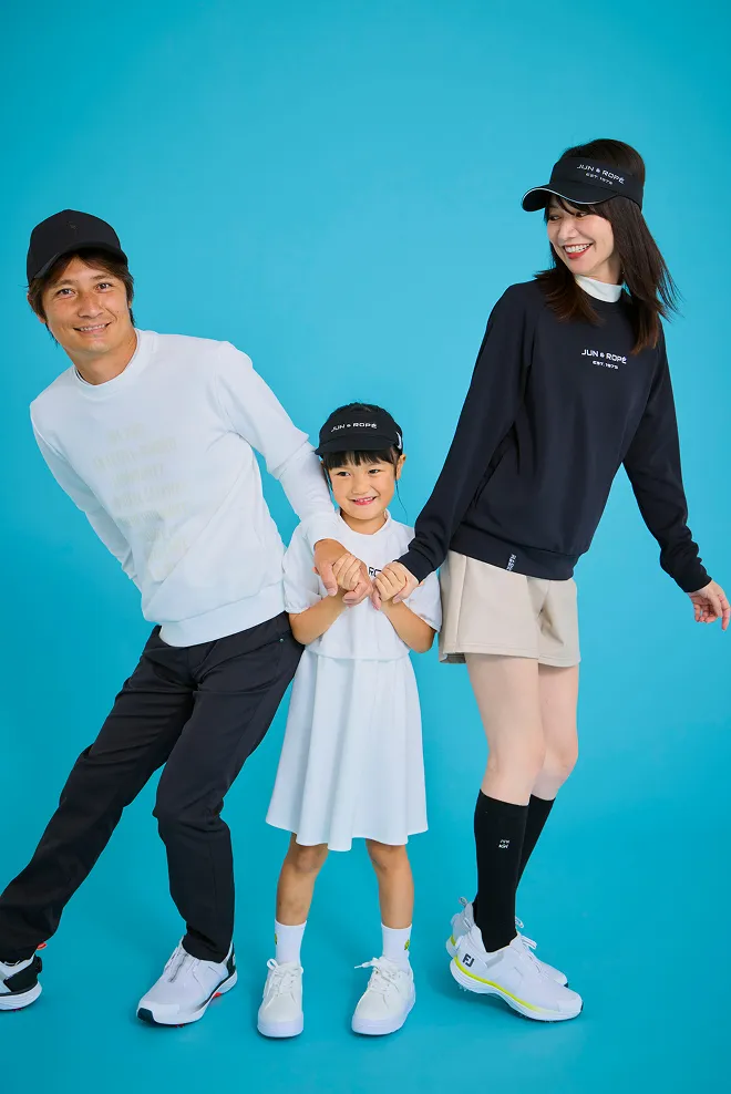 コーディネートルック2: エレガントなポーズ