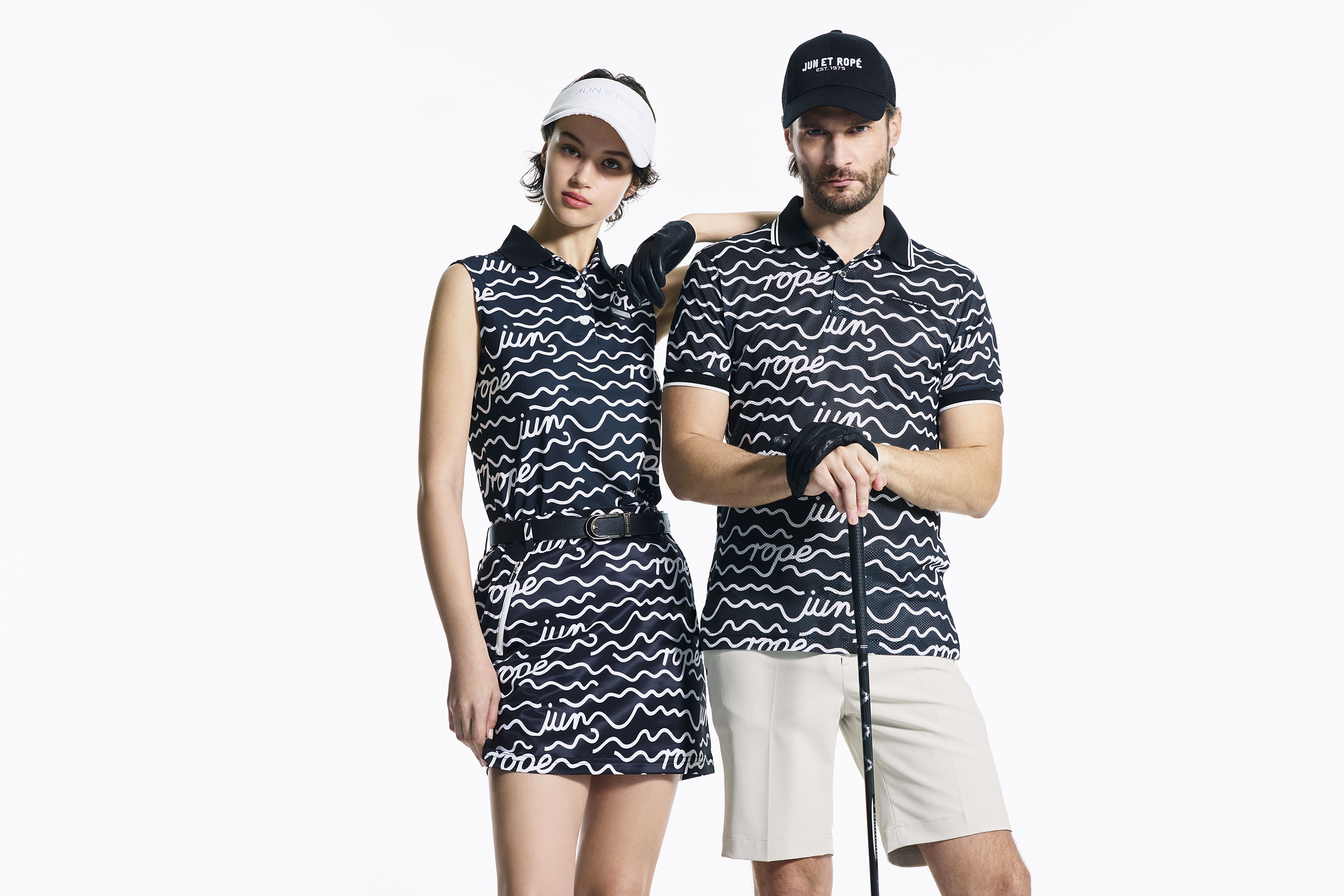 ウィメンズとメンズのゴルフコーデ