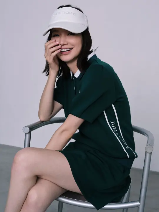 SUN VISOR、POLO SHIRT、SKIRT着用イメージ