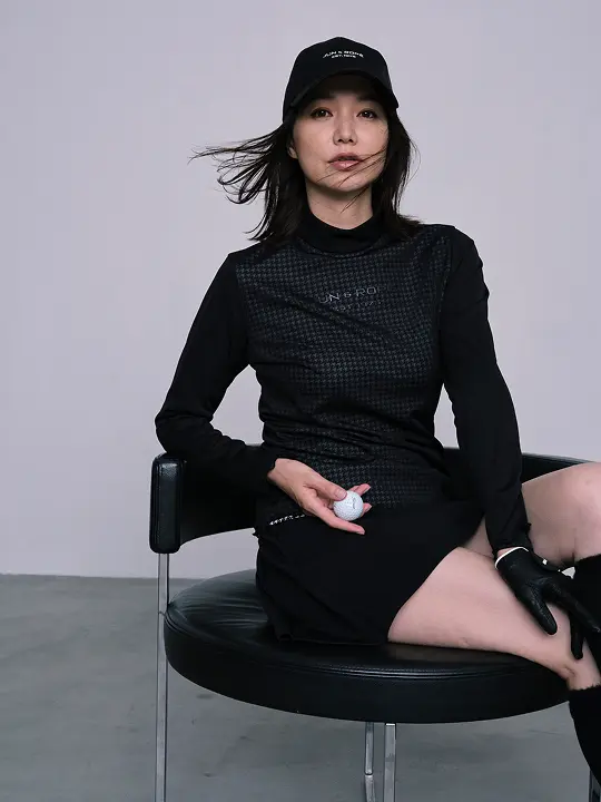 CAP、PULLOVER、SKIRT着用イメージ
