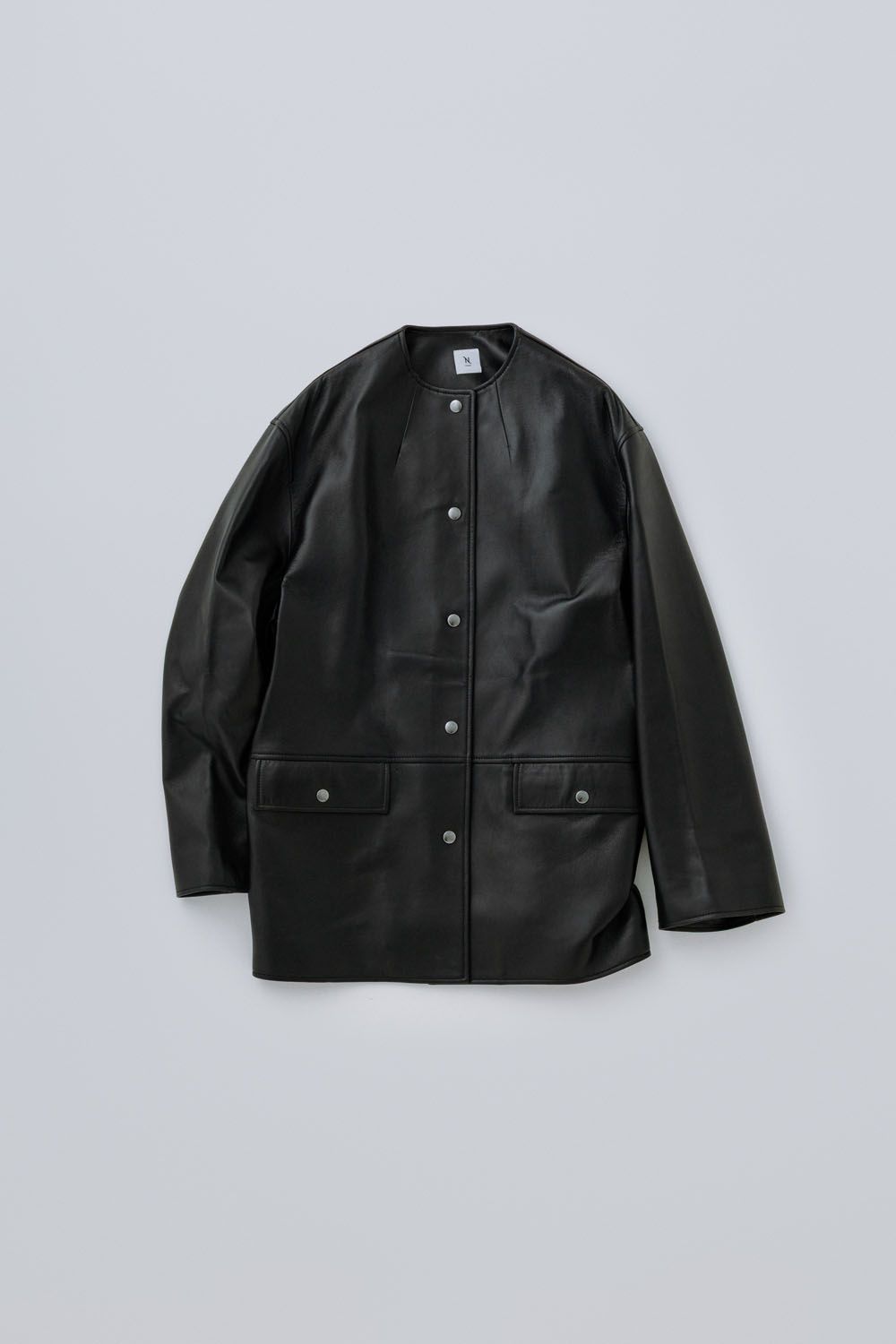 EXCLUSIVE COLLARLESS LEATHER JACKET