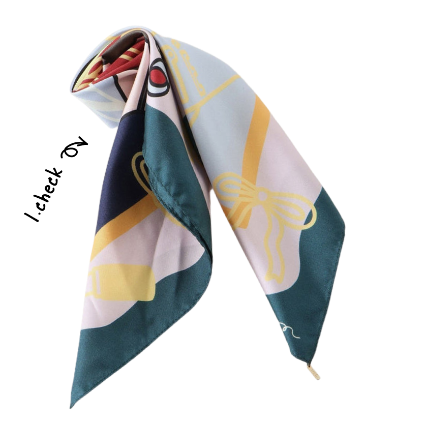 ポップな色柄スカーフ