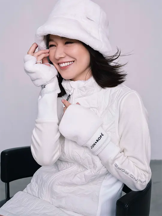 HAT、VEST、PULLOVER、SKIRT、GLOVES、LEG WARMERS着用イメージ