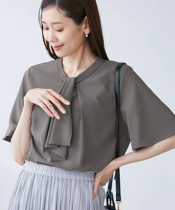 メタルパーツフロントフリルタイブラウス/通勤対応