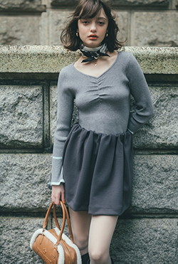 LOOK01