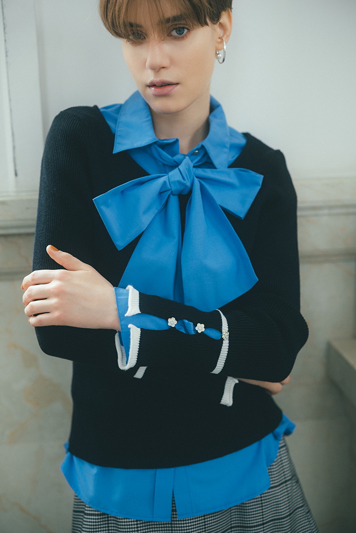 LOOK02