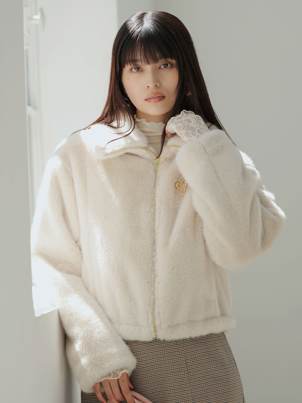 ブローチ付きアソートファーブルゾン メイン画像